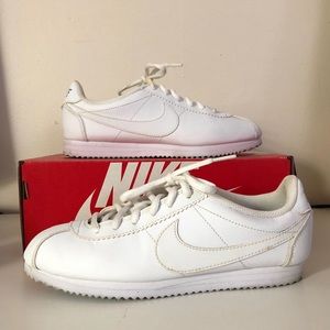 Nike Cortez, kids 5.5Y , womens 6.5-7